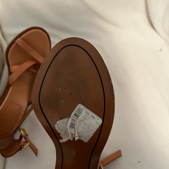 Chloe leather Heels - Picture 2 of 5